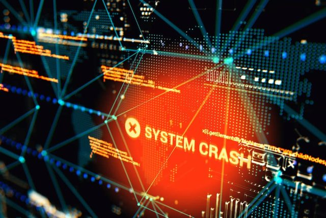Fallo crítico del sistema representado en una red digital, ilustrando la importancia de invertir en ciberseguridad para prevenir ataques